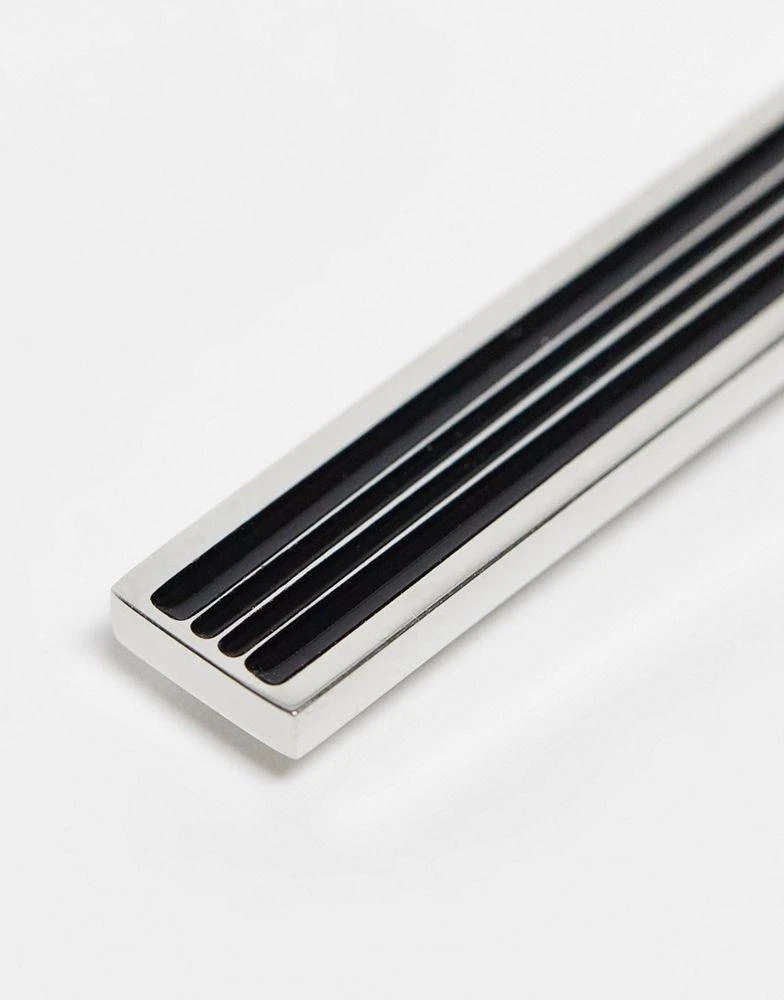 商品ASOS|ASOS DESIGN party stainless steel tie bar with line detail and black enamel in silver tone,价格¥124,第4张图片详细描述