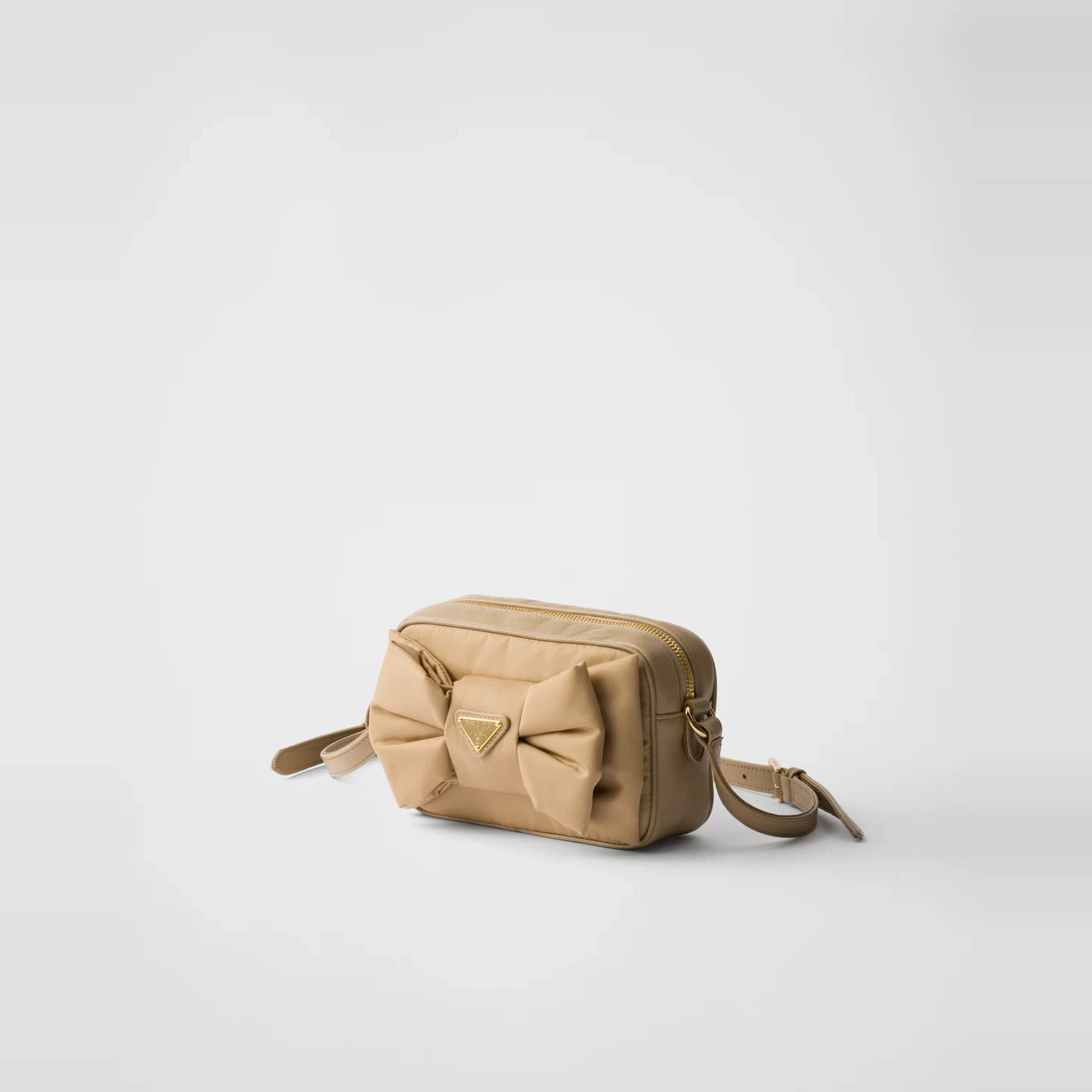 【预售】 普拉达 25春夏 女士 单肩包 Mini sac à bandoulière en Re-Nylon et cuir nappa avec nœud 1BH166_RP0C_F0040_V_DXO 商品