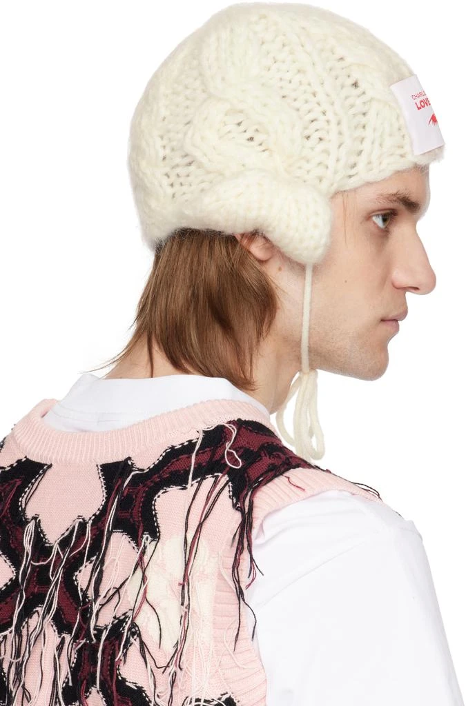 商品Charles Jeffrey Loverboy|White Chunky Aviator Beanie,价格¥590,第3张图片详细描述