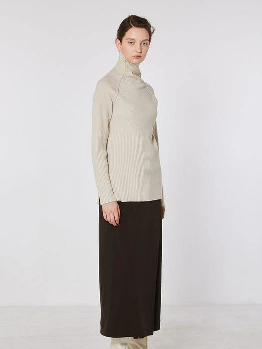 商品MOHAN|TOF Out-Cut Cashmere Turtleneck Knit,价格¥907,第2张图片详细描述