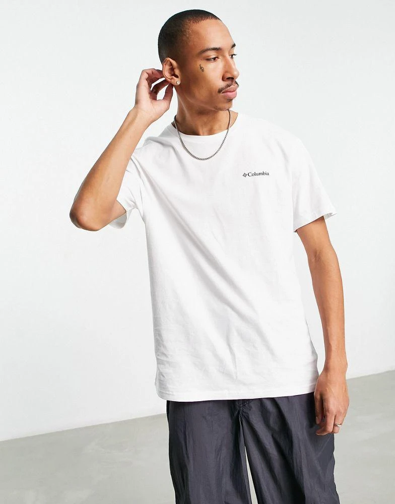 商品Columbia|Columbia Alpine Way back print t-shirt in white Exclusive at ASOS,价格¥239,第4张图片详细描述