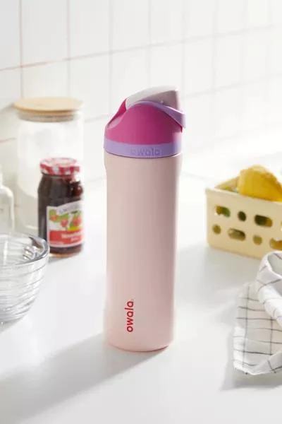 商品Owala|Owala UO Exclusive FreeSip 24 oz Water Bottle,价格¥228,第1张图片