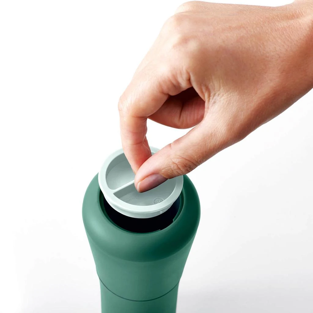 商品Joseph Joseph|Joseph Joseph Editions - Milltop Salt & Pepper Set - Sage,价格¥362,第4张图片详细描述