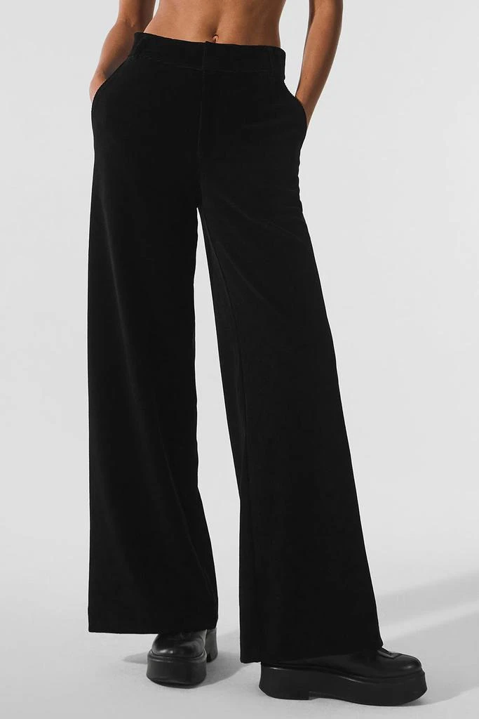 商品Alo|Micro Corduroy Mid-Rise Dreamer Wide Leg Trouser - Black,价格¥1290,第1张图片