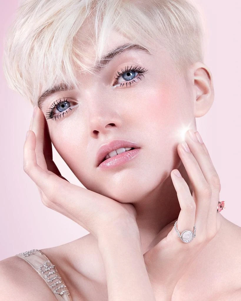 商品Dior|DIORSNOW Essence of Light Micro-infused Lotion, 5.9 oz.,价格¥525,第5张图片详细描述