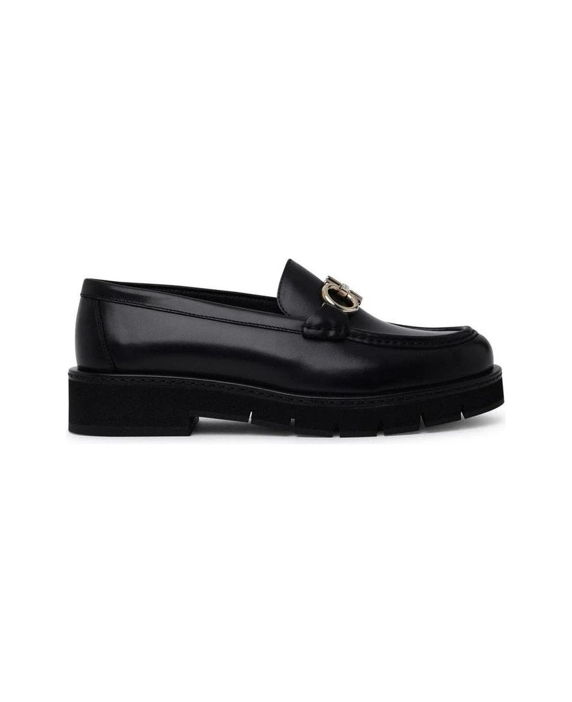 商品Salvatore Ferragamo|Gancini Plaque Loafers,价格¥5682,第1张图片