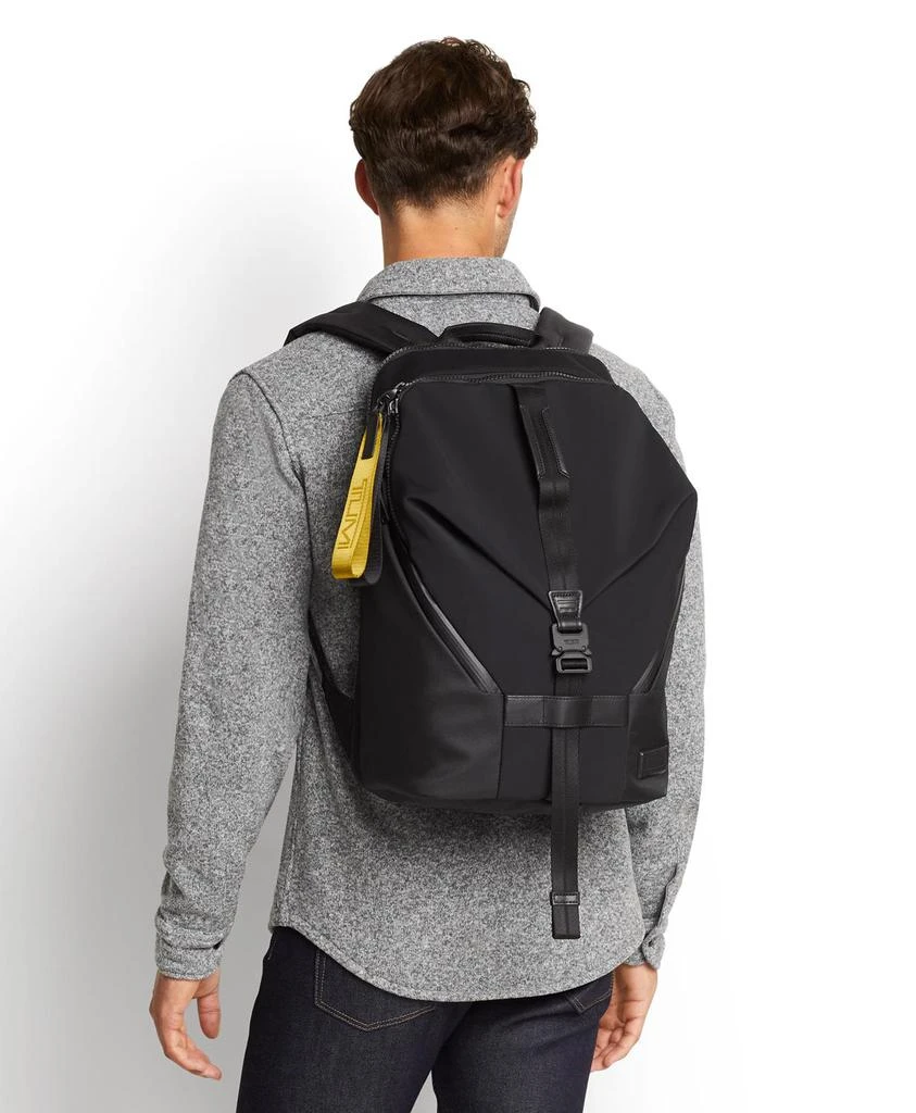 商品Tumi|Finch Backpack,价格¥4169,第4张图片详细描述