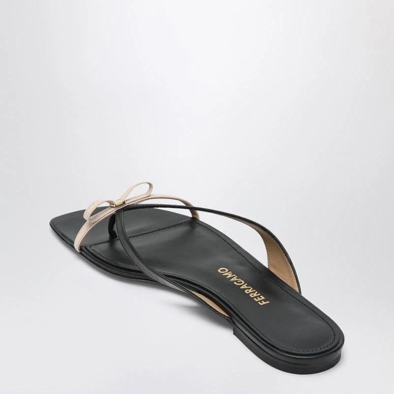 Salvatore Ferragamo]MINI BOW BLACK/NUDE FLIP-FLOPS 价格¥3724