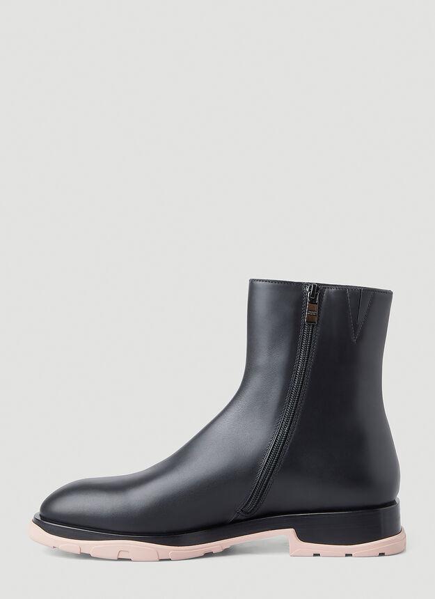 Slim Tread Ankle Boots in Black商品第3张图片规格展示