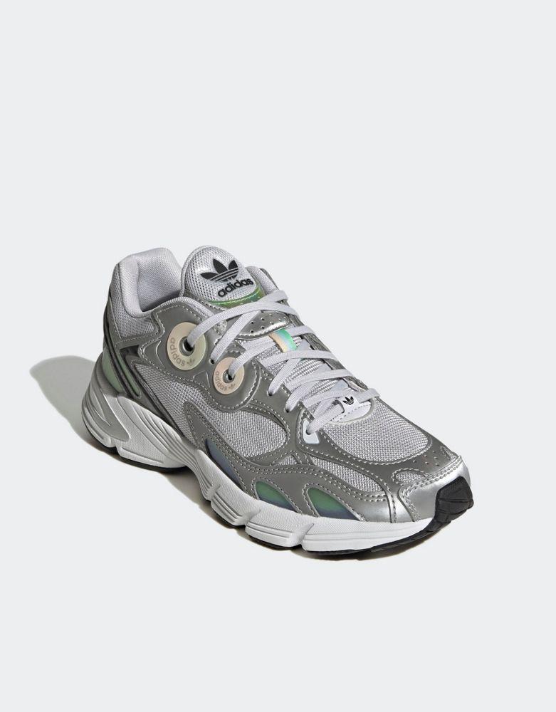 adidas Originals astir trainers in grey and silver商品第1张图片规格展示