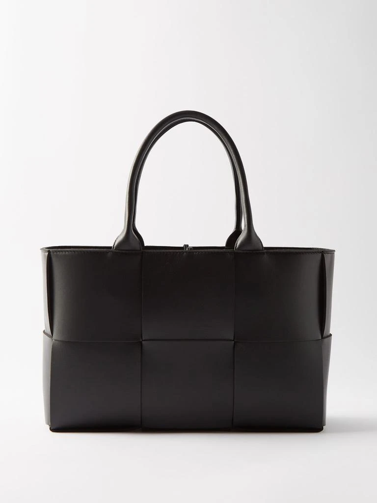 商品Bottega Veneta|Arco small Intrecciato-leather tote bag,价格¥26801,第2张图片详细描述