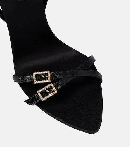 Cassie 110绉纱缎布高跟凉鞋 商品