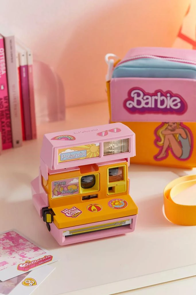 商品Retrospekt|Malibu Barbie 600 Instant Camera Bag,价格¥271,第2张图片详细描述