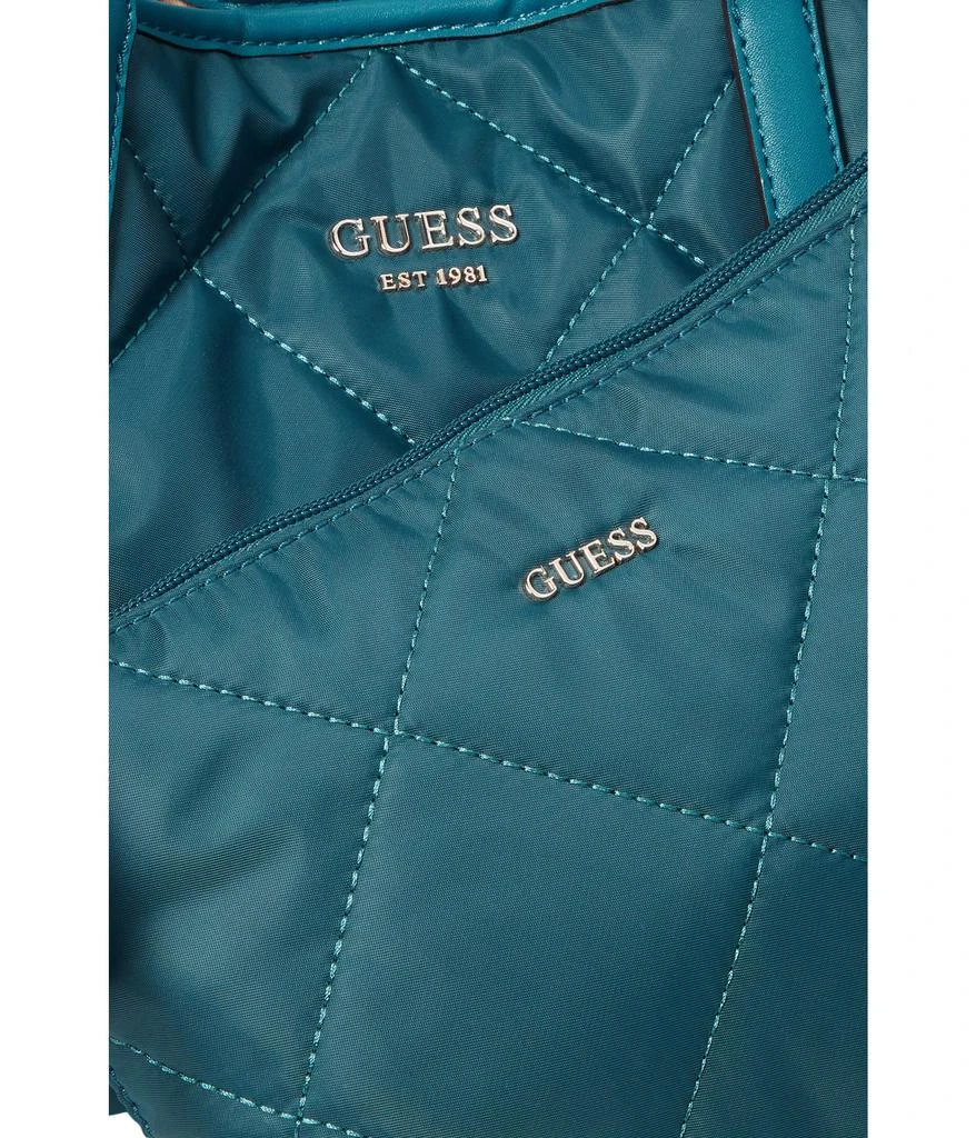 商品GUESS|Vikky Tote,价格¥689,第4张图片详细描述