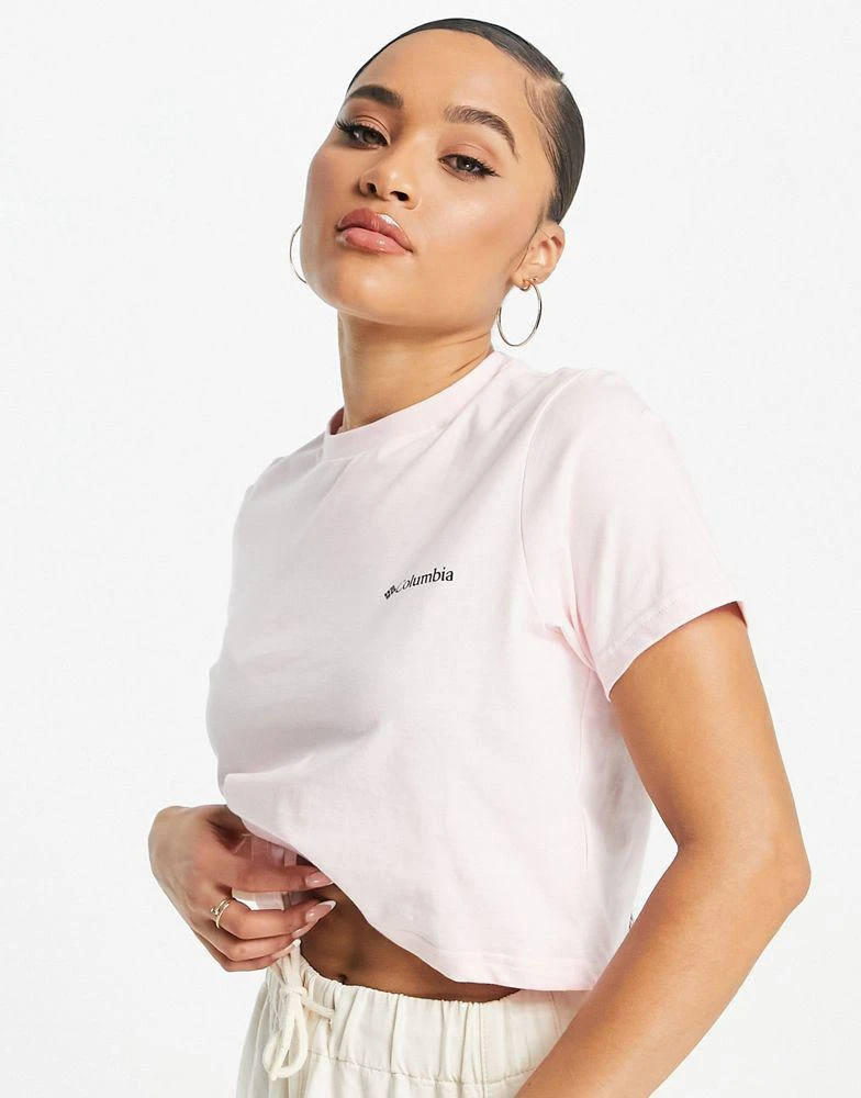 商品Columbia|Columbia CSC River back print cropped t-shirt in light pink Exclusive at ASOS,价格¥94,第2张图片详细描述