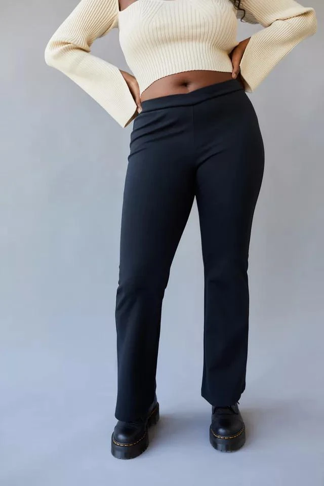 商品Urban Outfitters|UO Aliya Low-Rise  Ponte Pant,价格¥78,第5张图片详细描述