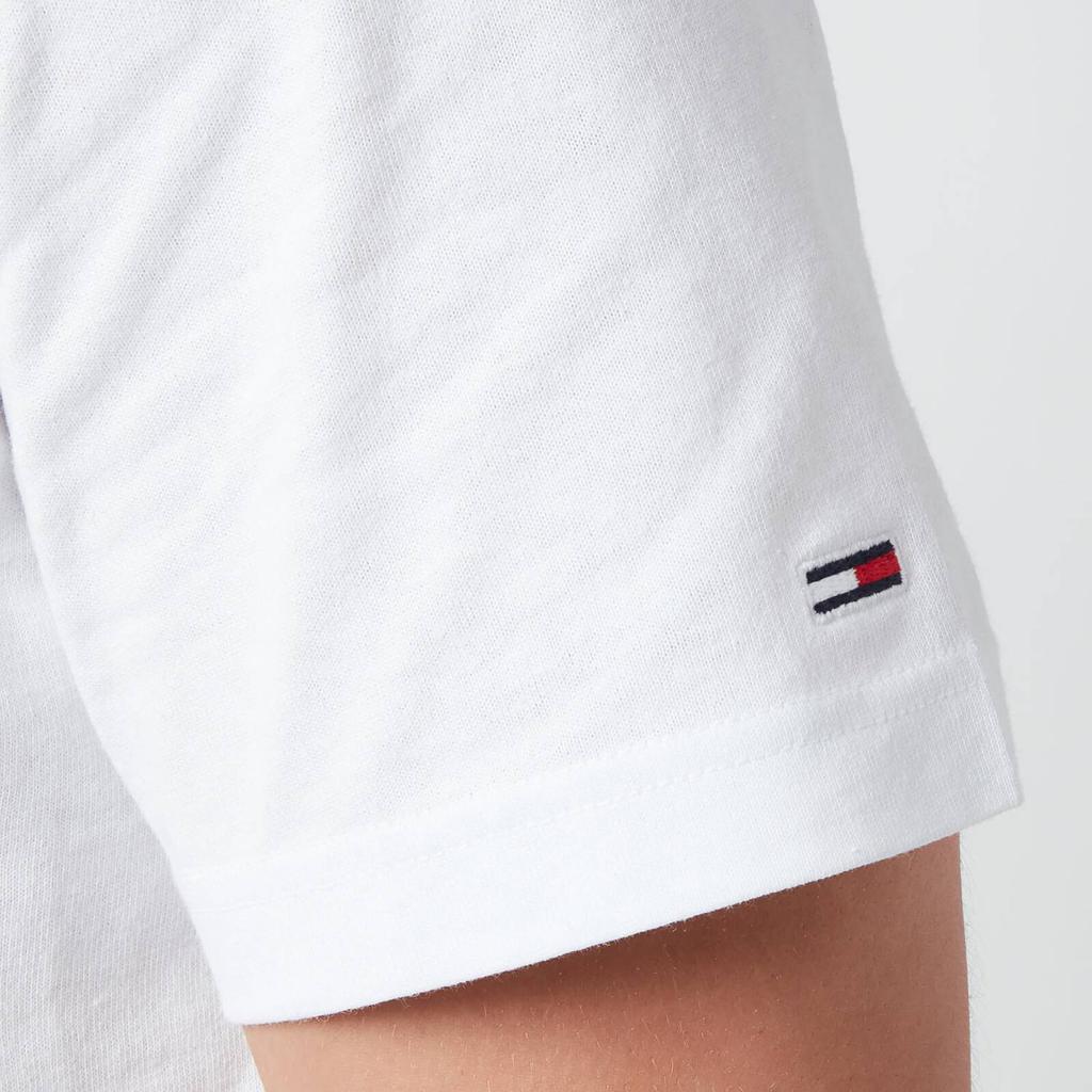 商品Tommy Hilfiger|Tommy Jeans Men's Regular Corporate Logo T-Shirt - White,价格¥183,第6张图片详细描述