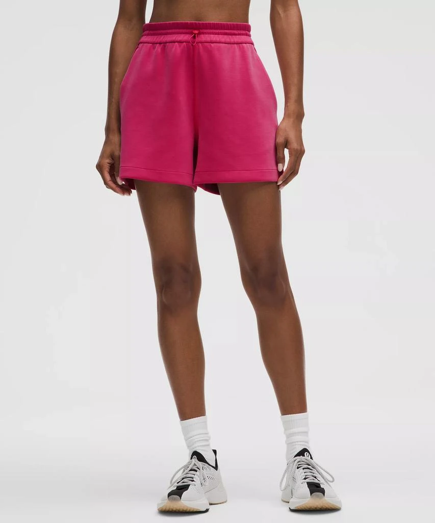 Softstreme High-Rise Short 4" 商品