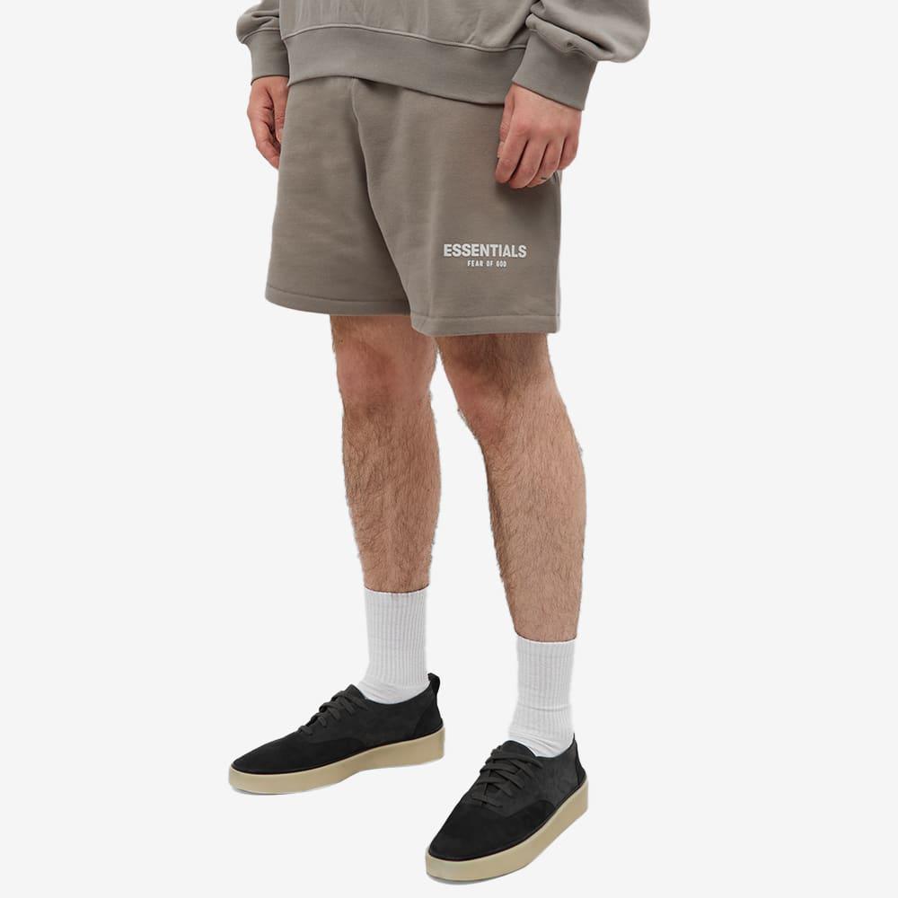 商品Essentials|Fear of God ESSENTIALS Logo Sweat Short - Desert Taupe,价格¥662,第4张图片详细描述