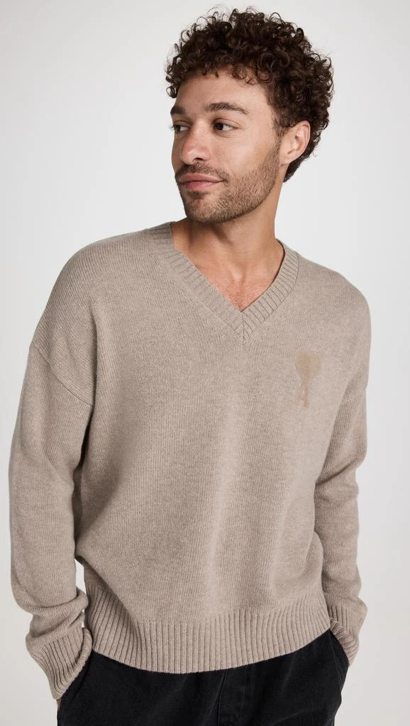 商品AMI|AMI Needle Punch Adc V Neck Sweater,价格¥1863,第2张图片详细描述