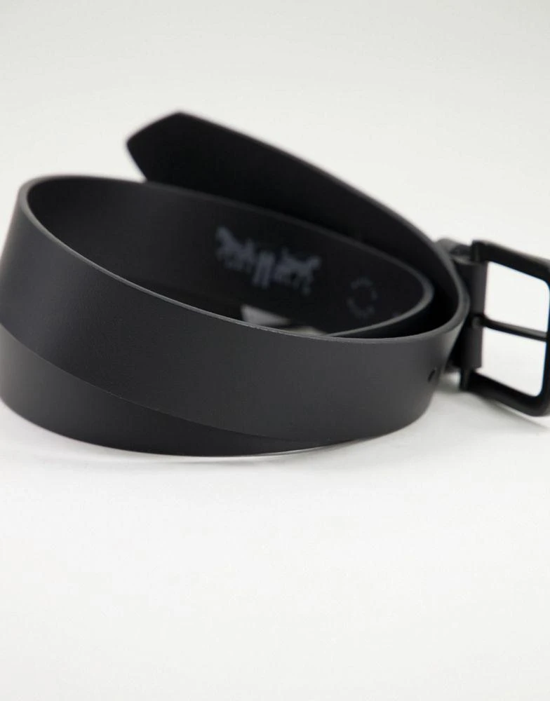 商品Levi's|Levi's Seine metal leather belt in matte black,价格¥311,第4张图片详细描述