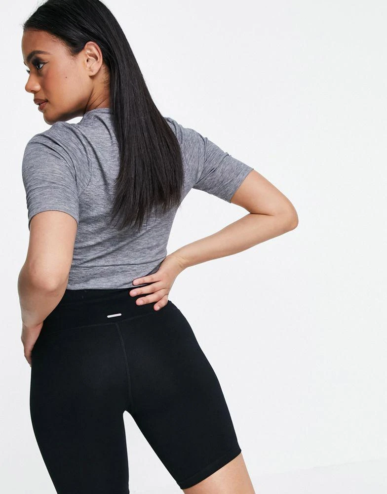 商品The North Face|The North Face Vyrtue cropped t-shirt in grey,价格¥172,第2张图片详细描述