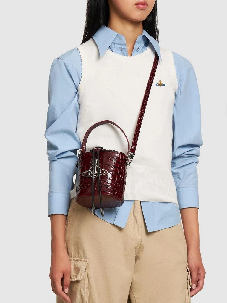 商品Vivienne Westwood|Daisy Croc Embossed Bucket Bag,价格¥4335,第1张图片详细描述