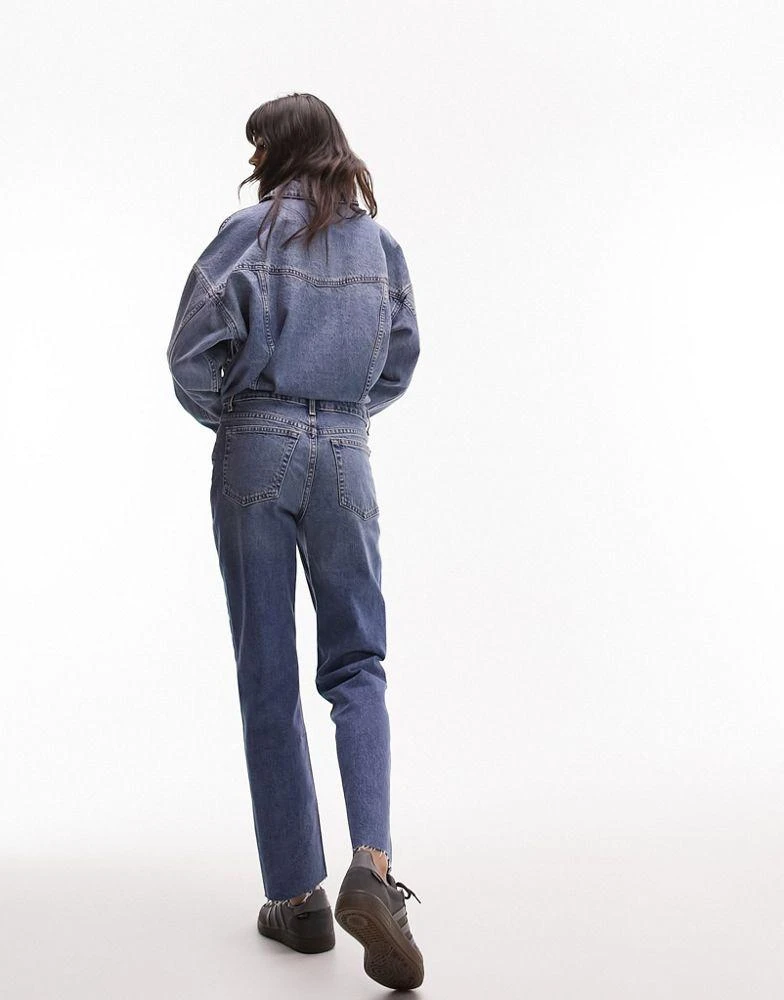 商品Topshop|Topshop cropped mid rise with raw hems straight jean in mid blue,价格¥294,第4张图片详细描述