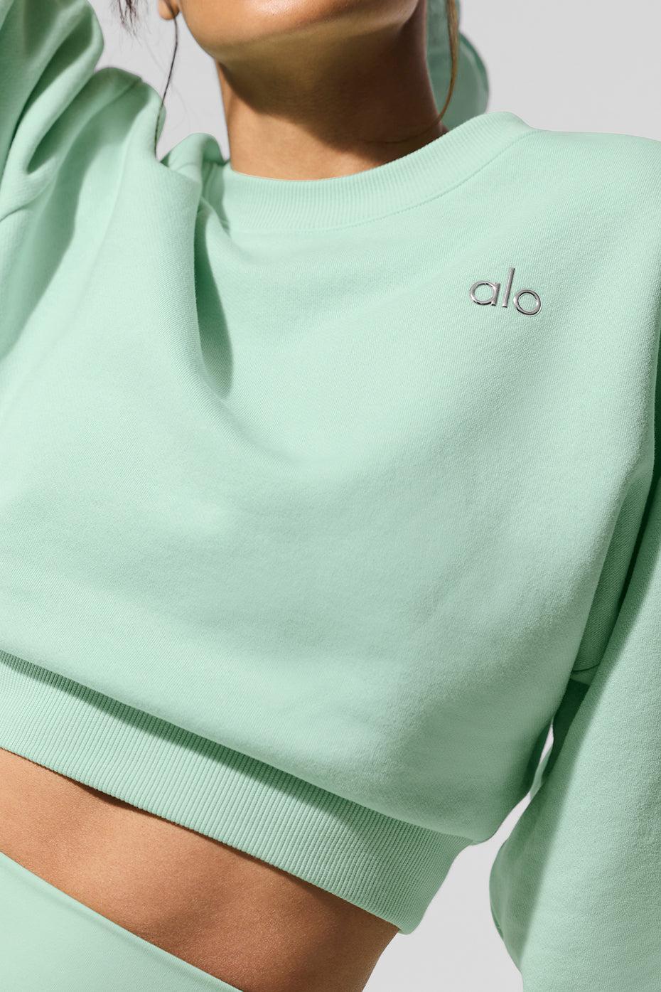 トップス alo Cropped Accolade Crewneck Cropped Accolade Crewneck - Black | ALO