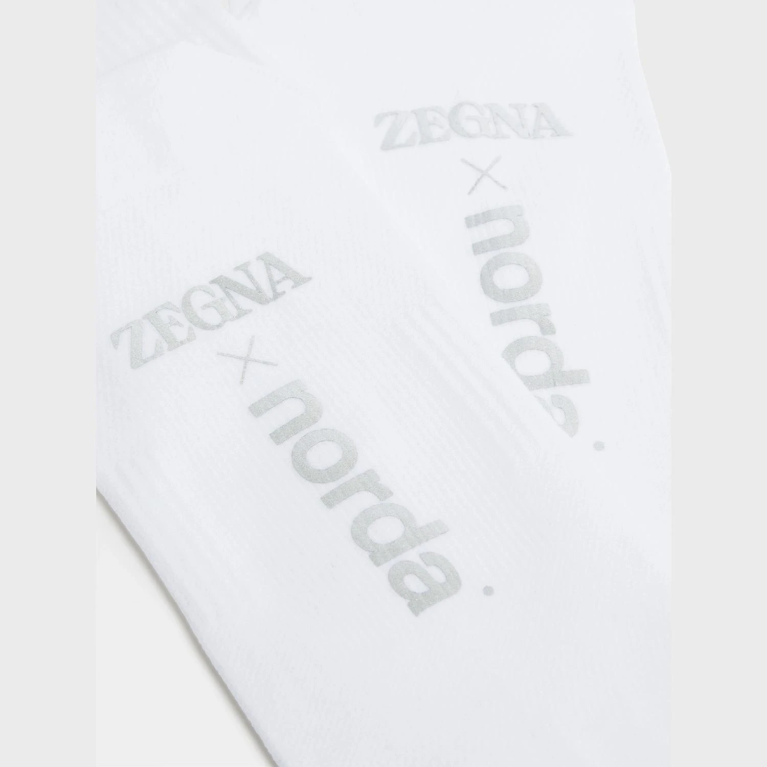 包邮包税【预售7天发货】 ZEGNA杰尼亚 23秋冬 男士 袜子 ZEGNA x norda™ White Technical Fabric Mid Calf Socks N5V40-605-118 商品
