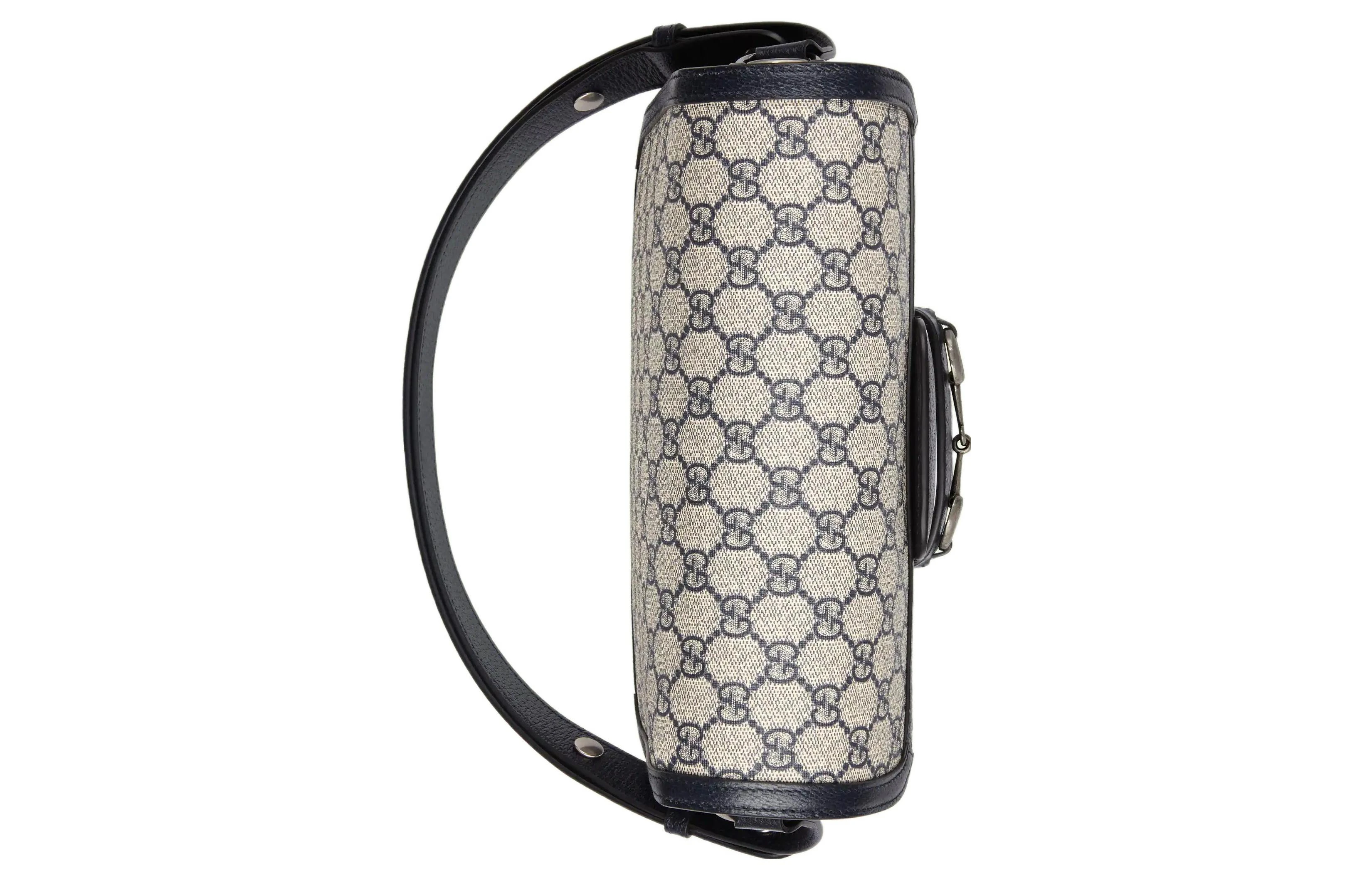 商品[国内直发] Gucci|古驰 Horsebit 1955 复古银扣马衔扣老花Logo 帆布拼皮革饰边 手提单肩斜挎包 小号 男女同款 蓝色/米色,价格¥12716,第5张图片详细描述