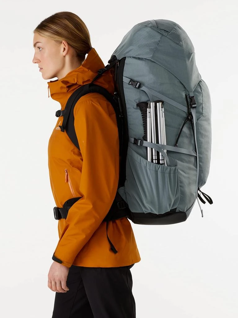 Arc'teryx Bora 70 Backpack Women's | Durable Comfortable Multiday Backpack | Dark Immersion, Regular 商品