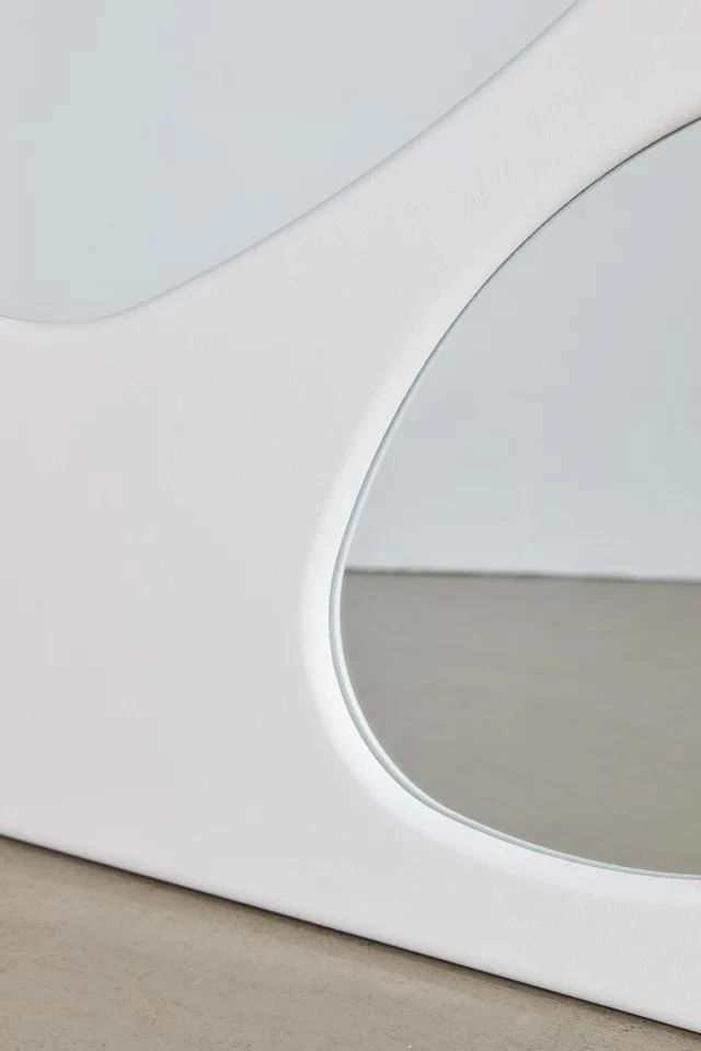 商品Urban Outfitters|Isobel Floor Mirror,价格¥5238,第3张图片详细描述
