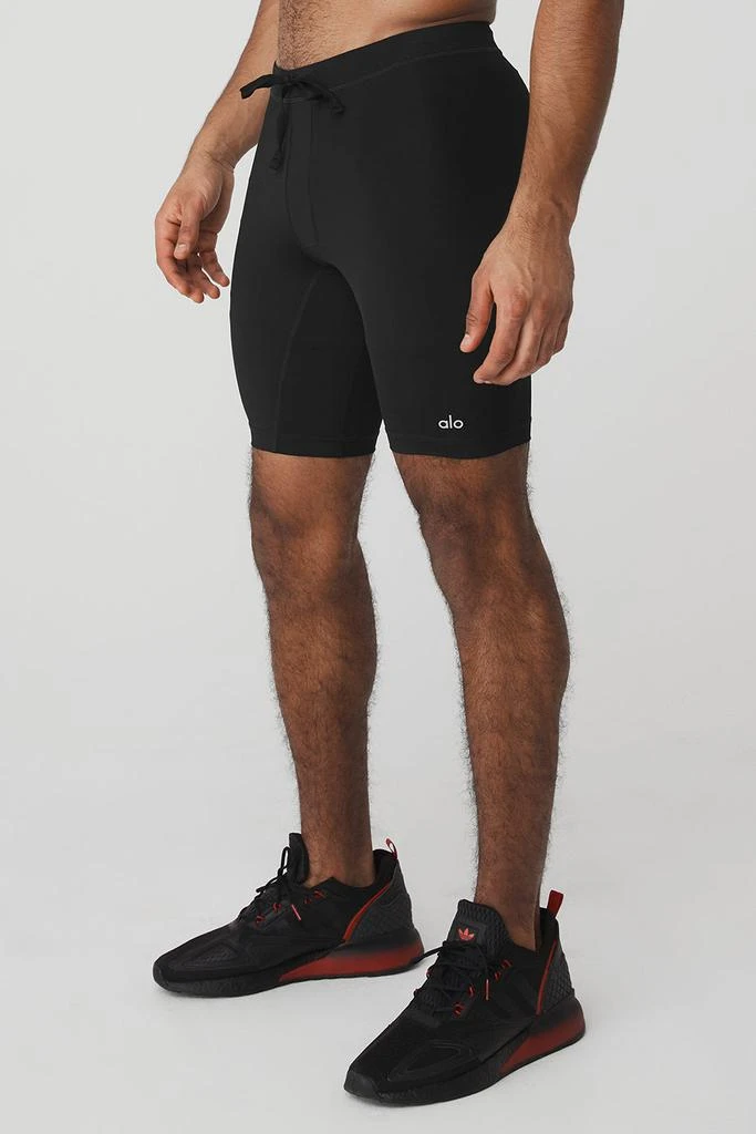 商品Alo|9” Warrior Compression Short - Jet Black,价格¥510,第3张图片详细描述