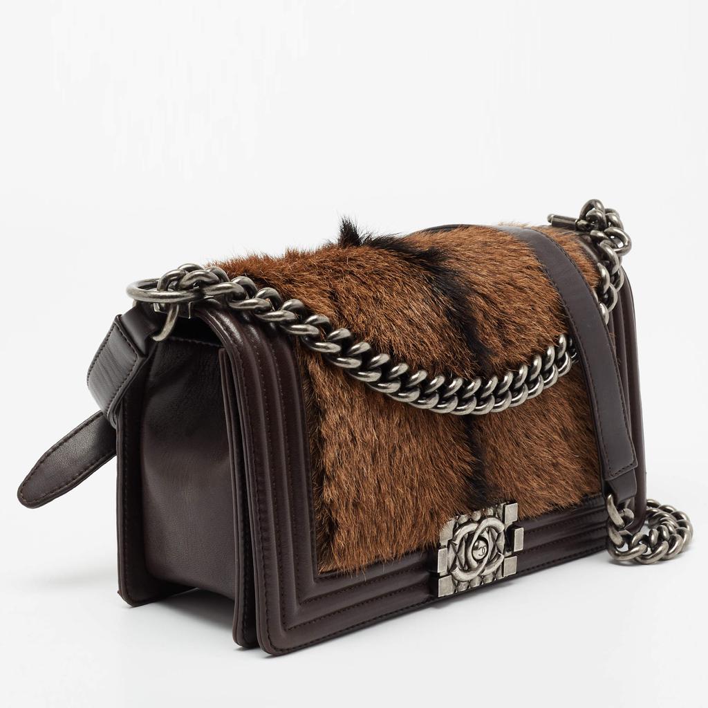 Chanel Brown Leather and Calfhair Medium Boy Flap Bag商品第3张图片规格展示