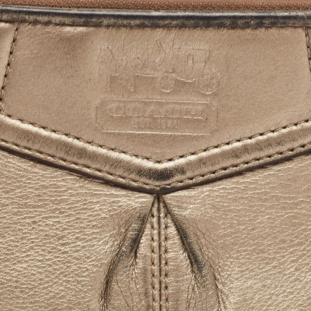 商品[二手商品] Coach|Coach Metallic Leather Zip Wristlet Clutch,价格¥1117,第5张图片详细描述