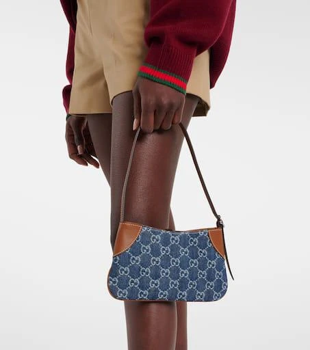 商品Gucci|GG Emblem Mini denim shoulder bag,价格¥10622,第2张图片详细描述