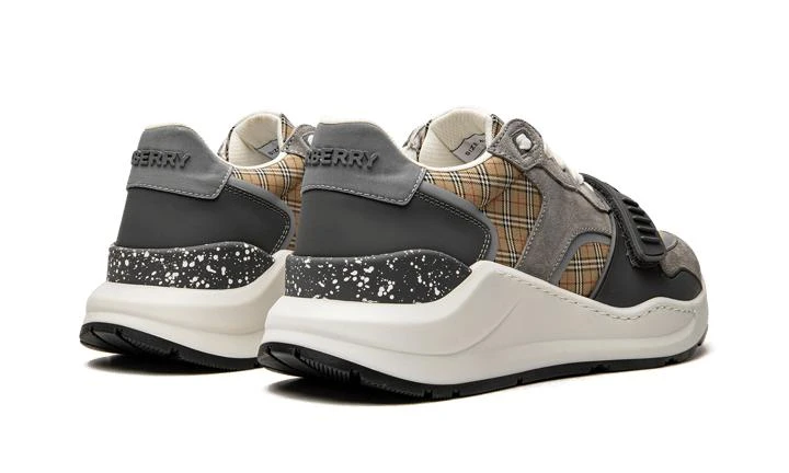 商品Burberry|Burberry Ramsey Low Top Sneaker,价格¥5366,第4张图片详细描述