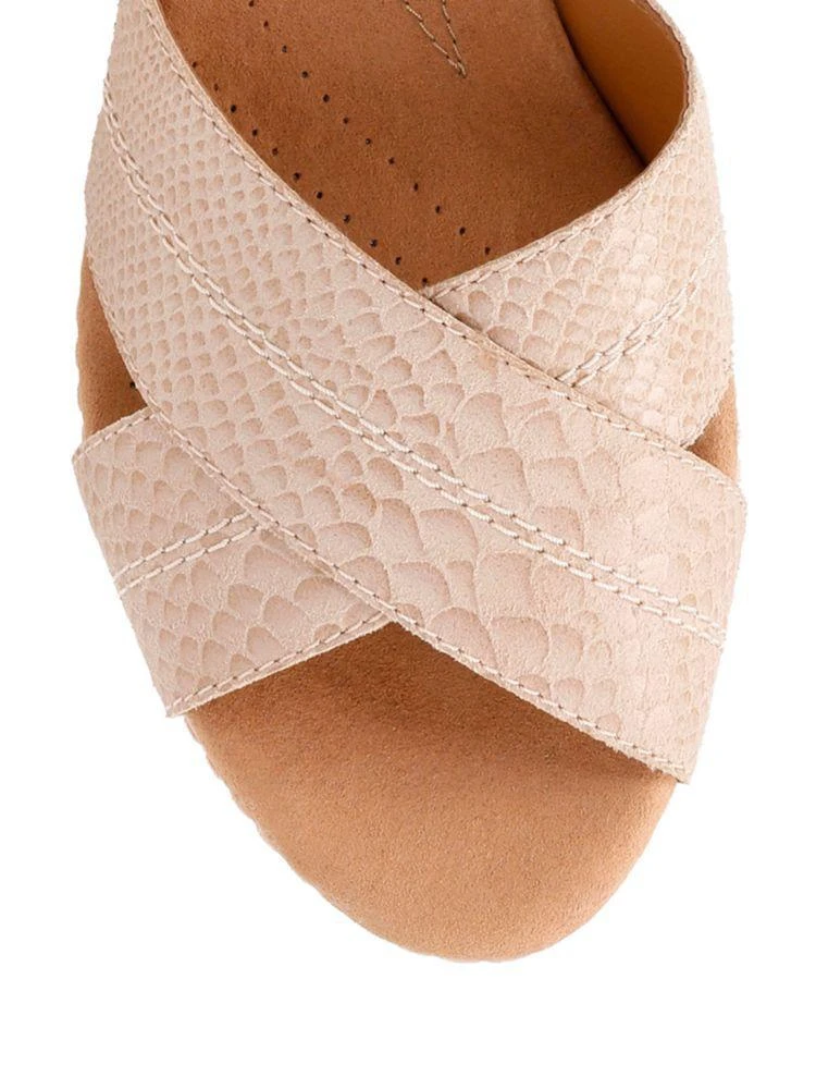 商品Clarks|Helio Swan Leather Wedge Sandals,价格¥339,第4张图片详细描述