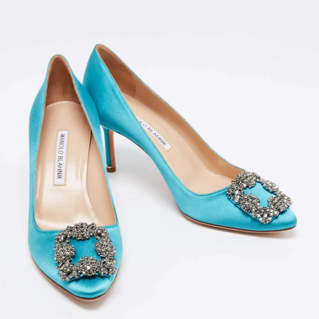 商品[二手商品] Manolo Blahnik|Manolo Blahnik Aqua Blue Satin Crystal Embellished Hangisi Pointed Toe Pumps Size 37.5,价格¥5336,第4张图片详细描述