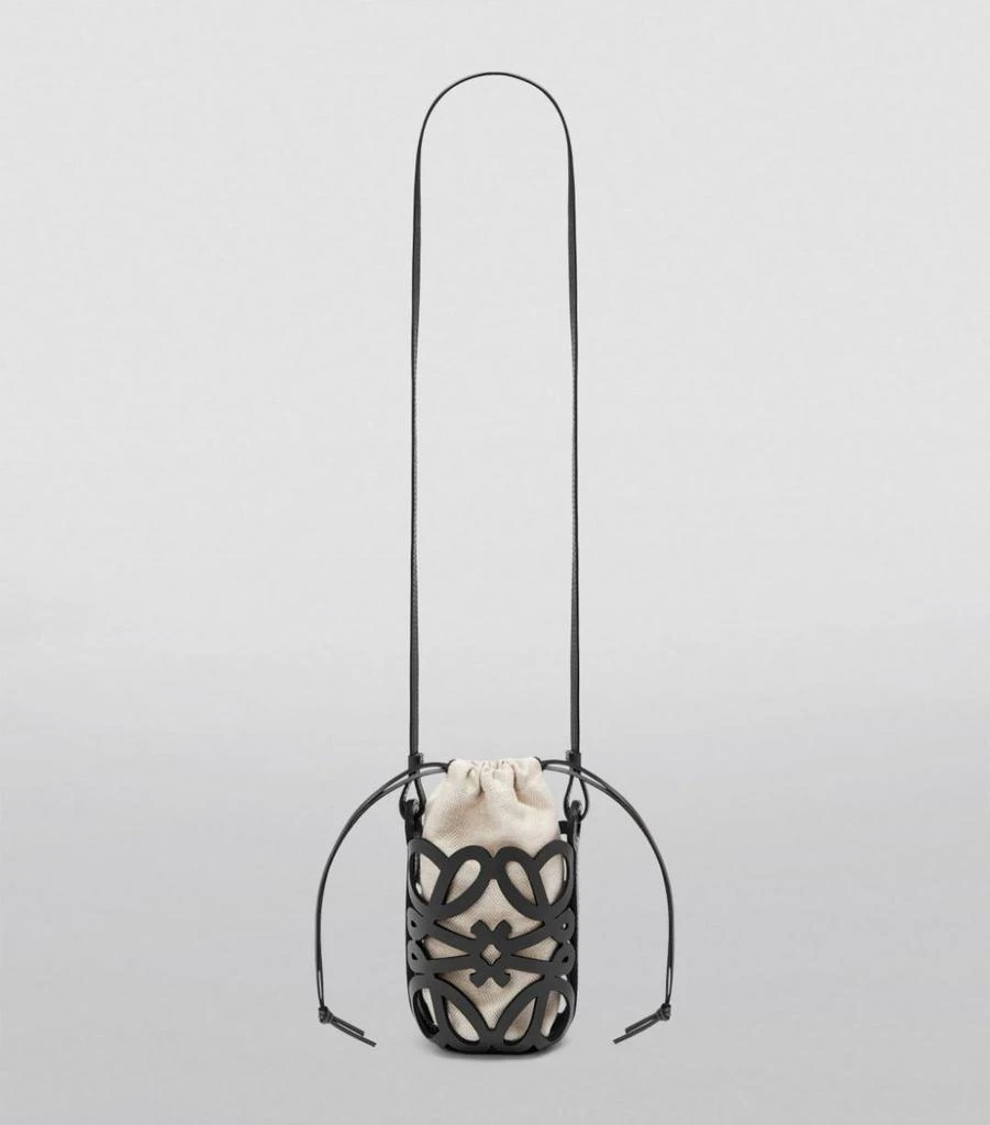 商品Loewe|x Paula's Ibiza Anagram Cut-Out Pocket Bag,价格¥6089,第2张图片详细描述