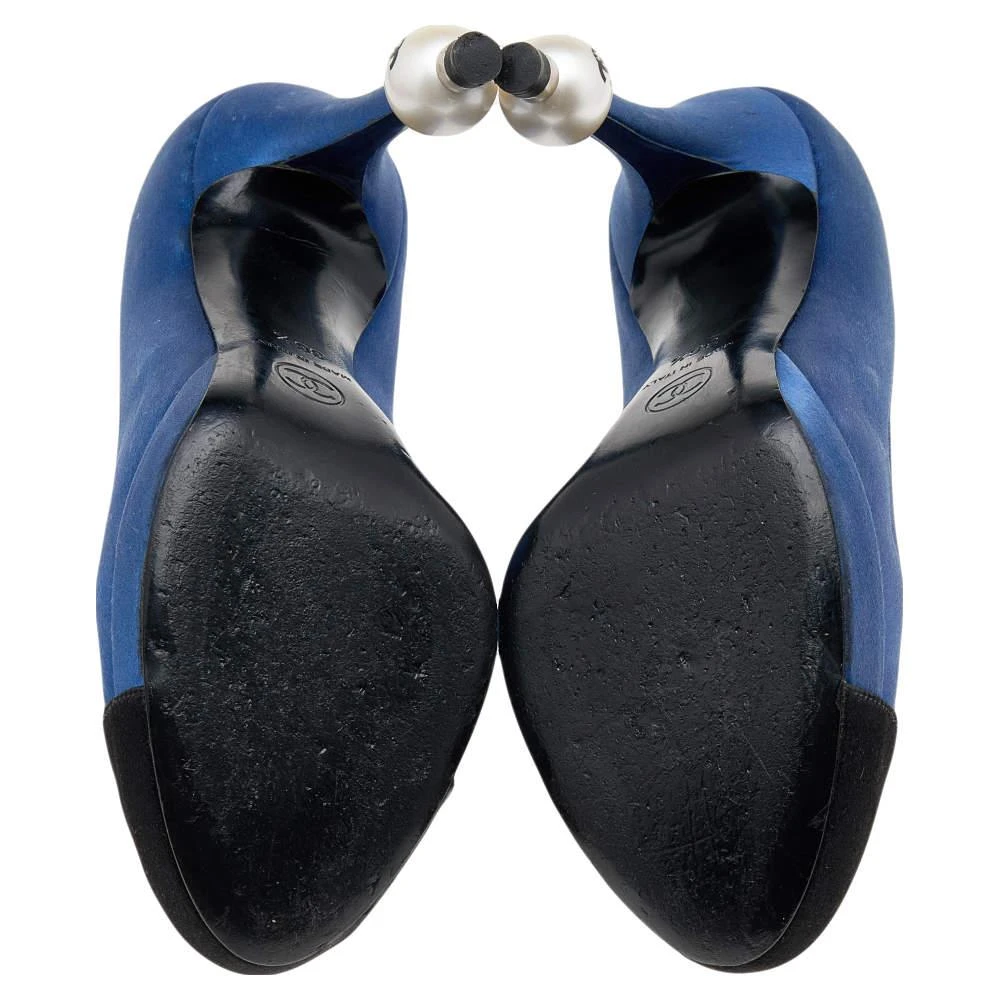 Chanel Blue/Black Satin Pearl Embellished Heel Pumps Size 36.5 商品