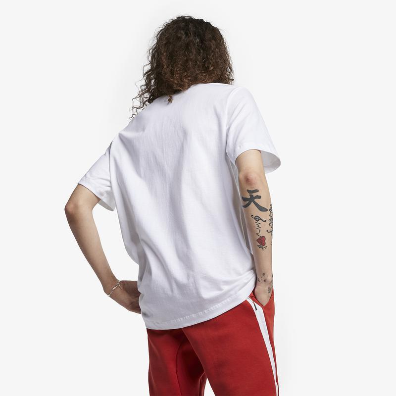 商品NIKE|Nike Embroidered Futura T-Shirt - Men's,价格¥105-¥209,第4张图片详细描述