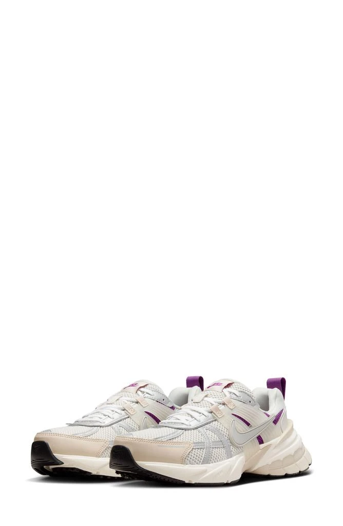商品NIKE|V2K Run Sneaker,价格¥533,第1张图片