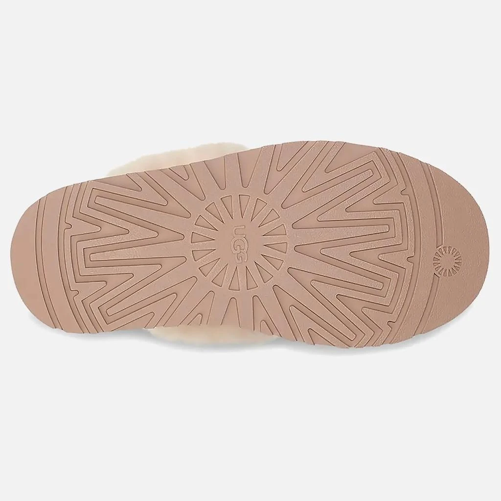 商品UGG|UGG Women's Funkette Suede Flatform Slippers - Chestnut,价格¥873,第4张图片详细描述