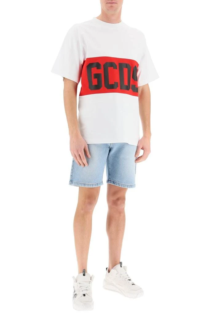 商品GCDS|DENIM SHORTS WITH LOGO PATCH,价格¥1524,第2张图片详细描述