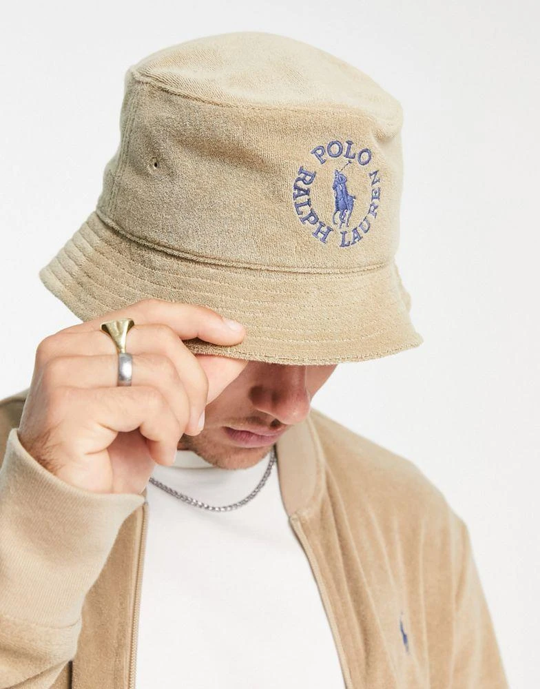 商品Ralph Lauren|Polo Ralph Lauren x ASOS exclusive collab bucket hat with circle logo in tan,价格¥273,第2张图片详细描述