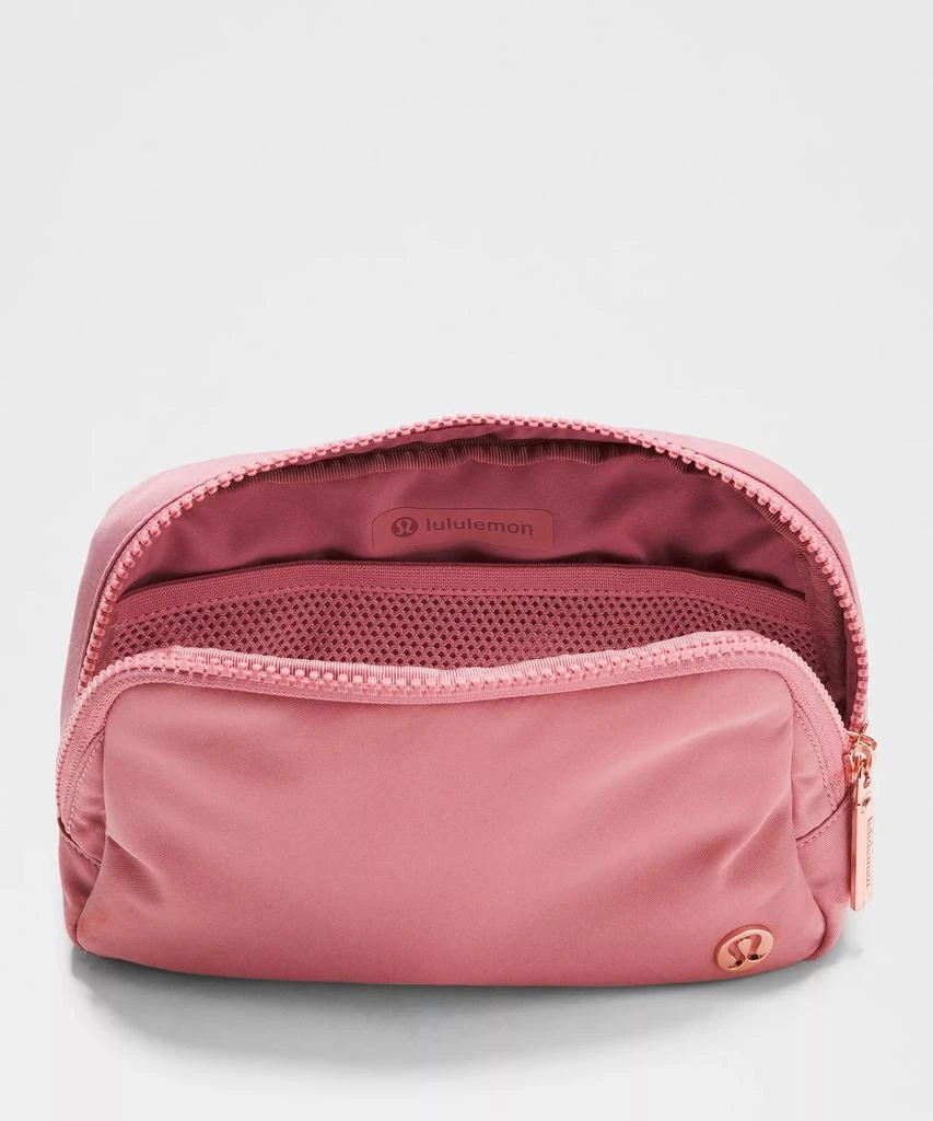 商品Lululemon|Everywhere Belt Bag 1L *Wordmark,价格¥335,第5张图片详细描述