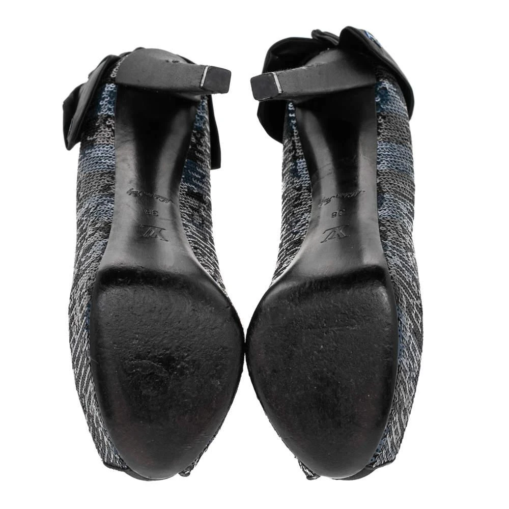 Louis Vuitton Blue/Black Sequin Peep Toe Platform Pumps Size 38 商品