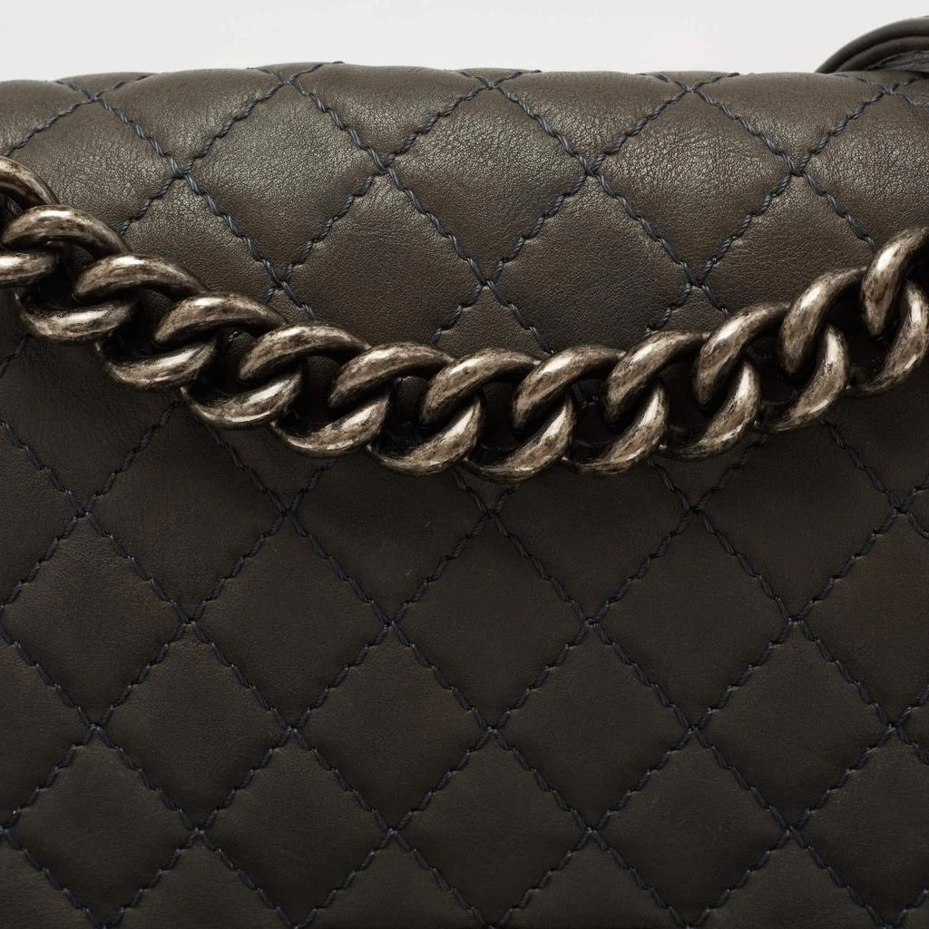 商品[二手商品] Chanel|Chanel Grey Quilted Leather Medium Paris Dallas Boy Flap Bag,价格¥17629,第5张图片详细描述